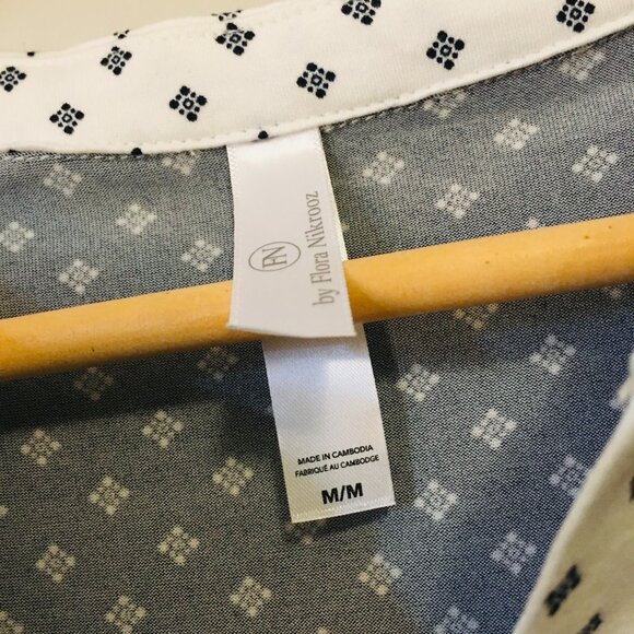 NWT Flora Nikrooz Soft Navy Blue 3/4 Sleeve White Trim Tunic Shirt - Picture 9 of 11